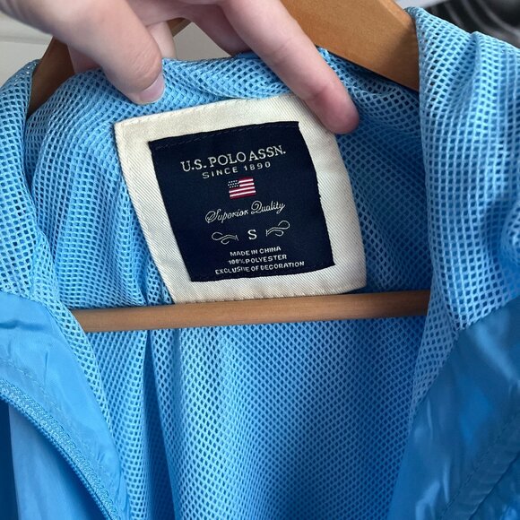 US Polo Assn Baby Blue Windbreaker - Picture 3 of 6